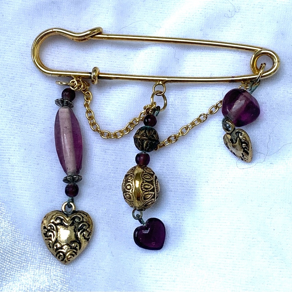 Gold colored Giant Safety Pin Purple Heart Dangles Skirt Closure Backpack Charms